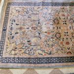 855 2184 ORIENTAL RUG